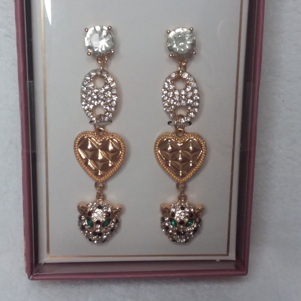 Dangle Pierce Earrings Panther Heart Gold Tone Thalia Sodi